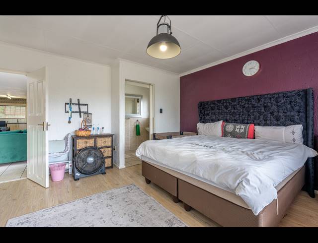 4 BEDROOM CLUSTER FOR SALE IN BROADACRES